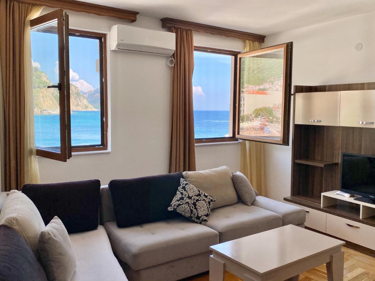 Apartments First Line Petrovac Exterior foto