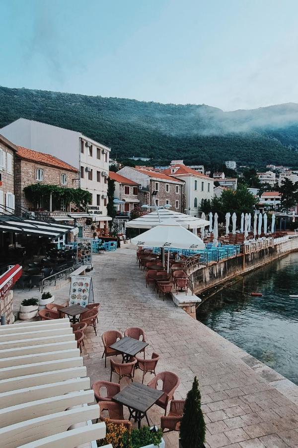 Apartments First Line Petrovac Exterior foto